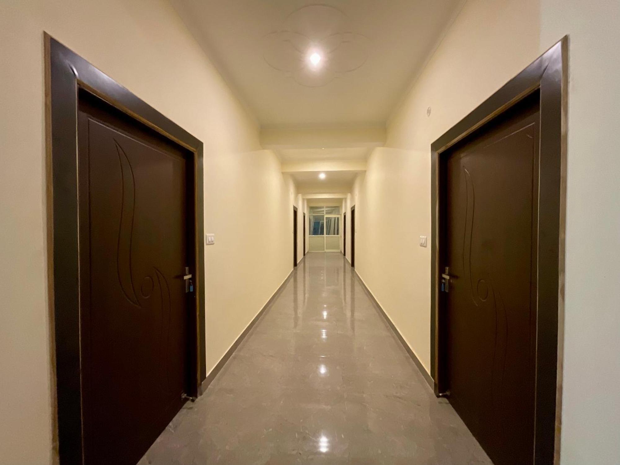 רישיקש Rudram Aura X One Light Stays מראה חיצוני תמונה